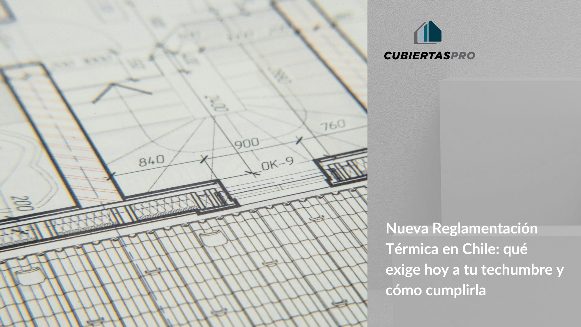 Si trabajas en arquitectura, construcción o simplemente estás evaluando un proyecto nuevo, probablemente ya escuchaste hablar de la actualización del artículo 4.1.10 de la OGUC. La nueva Reglamentación Térmica del MINVU entró en vigencia el 28 de noviembre de 2025, y aunque hubo un periodo de transición que se cierra justo este mes, la realidad es que muchos proyectos todavía están ajustando sus especificaciones para cumplir. Y la techumbre, lejos de ser un detalle menor en esta normativa, es uno de los elementos donde más aumentaron las exigencias.